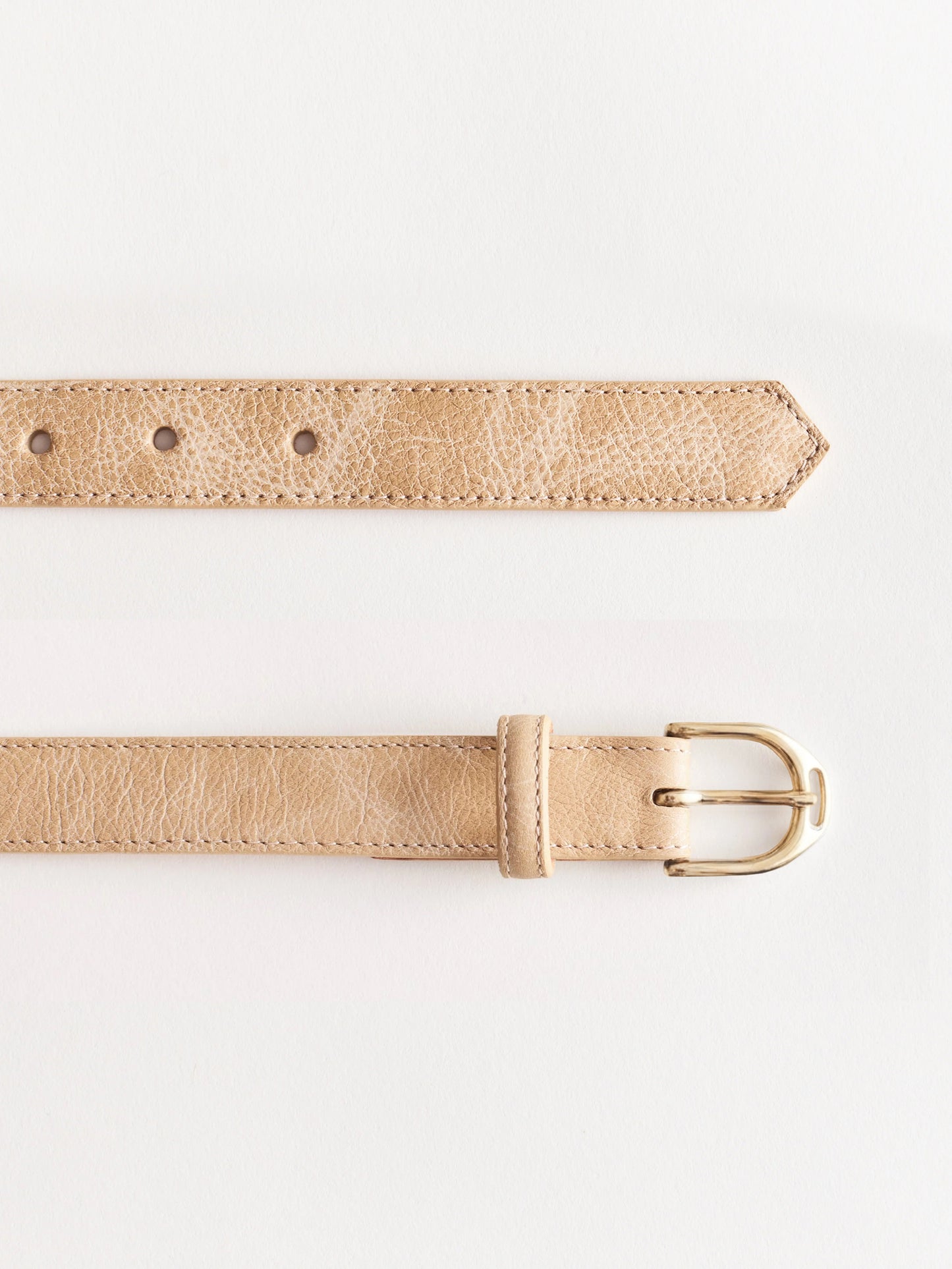 THE STIRRUP BELT