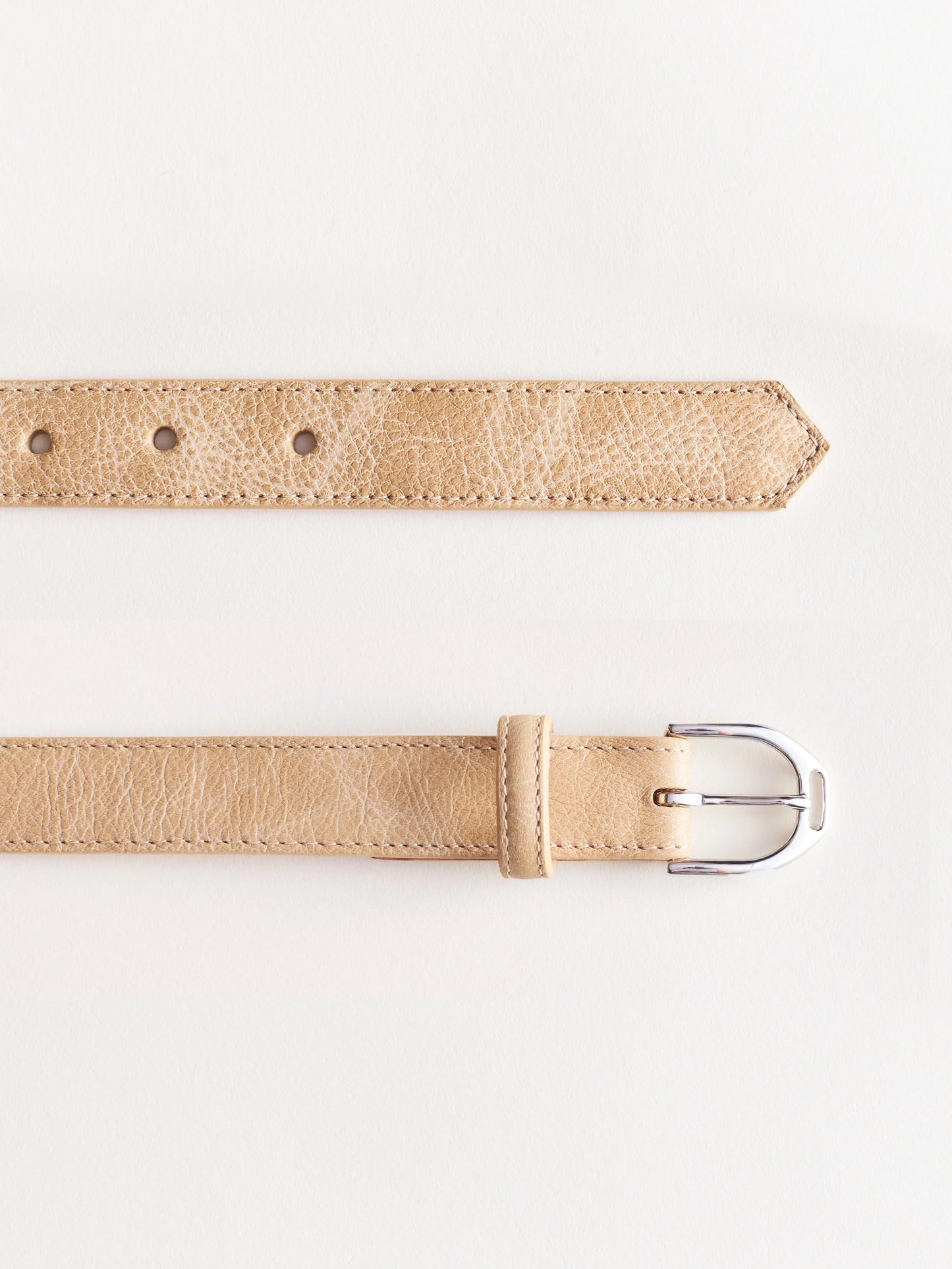 THE STIRRUP BELT